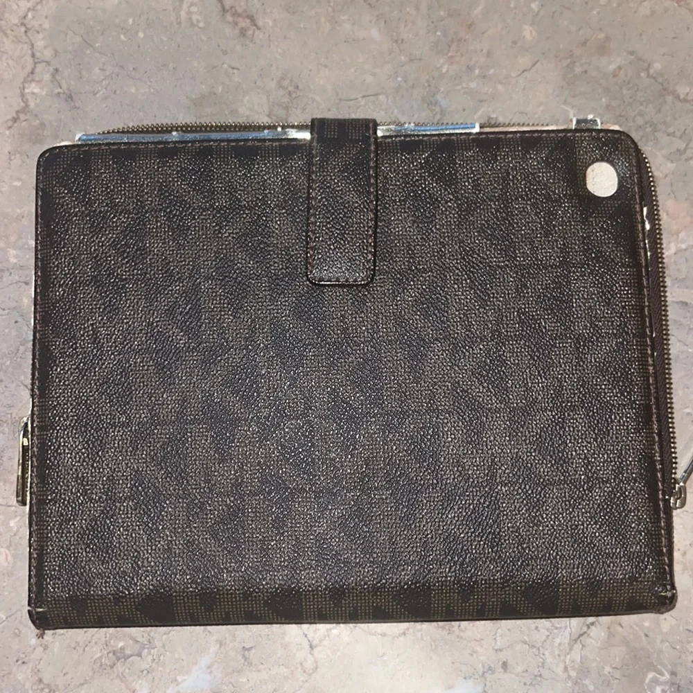 Michael Kors iPad cover